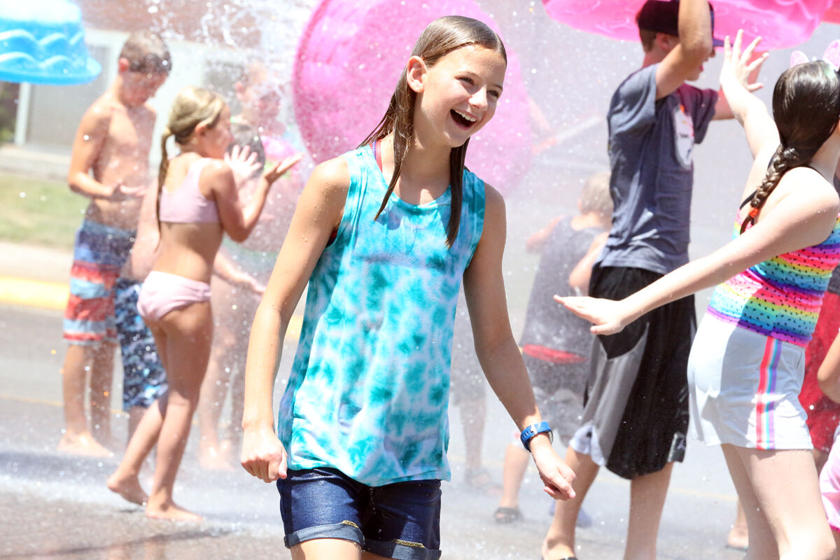 Balloon Days Water Fight (1).jpg